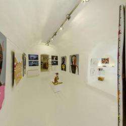 912 Arty Gallery Lourmarin