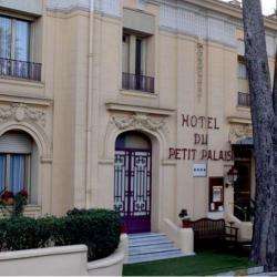 A L'hotellerie Le Petit Palais Nice