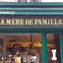 A La Mère De Famille Paris