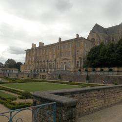 Abbaye Royale Celles Sur Belle