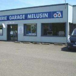 Garagiste et centre auto AD CARROSSERIE GARAGE MELUSIN - 1 - 