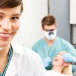Dentiste Andrea Papahadji - 1 - 