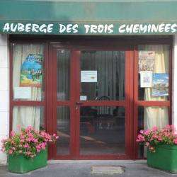Hôtel et autre hébergement AUBERGE LES TROIS CHEMINéES - 1 - Crédit Photo : Page Facebook, Auberge Les Trois Cheminées  - 