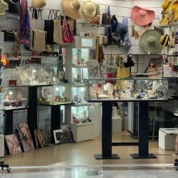 Bijoux et accessoires Aures Boutique/aamaria Bijoux, Ccal Verpantin, Galerie Hoche - 1 - 