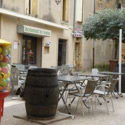 Restaurant Bar Des Voutes Vers Pont Du Gard
