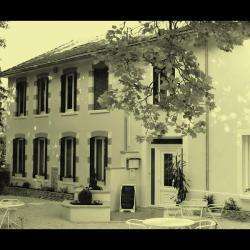 Hôtel et autre hébergement Belvedere Des Roches De Baume - 1 - Bienvenue Chez Nous...
Bienvenue Chez Vous . - 