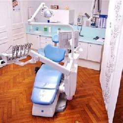 Dentiste BLANC EMMANUELLE - 1 - 