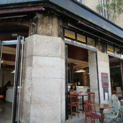 Café Du Commerce Paris