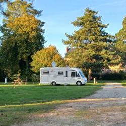 Camping-car Park Châteaudun