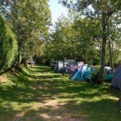 Camping De Serrette - 3 étoiles Chambon Sur Lac