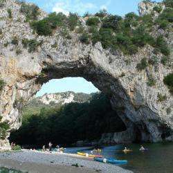 Parcs et Activités de loisirs Canoë Location Ardèche - 1 - Le Pont D'arc Un Incontournable D'un Séjour En Ardèche. - 