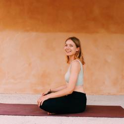 Clarisse Ernoux : Cours Particuliers De Yoga à Paris (yoga Prénatal Et Postnatal) Paris