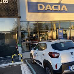 Dacia Pau