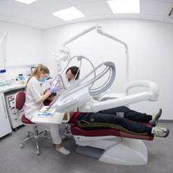Dentiste Dental Center - 1 - 