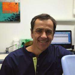 Dr François Belbéoc'h - Implantologie