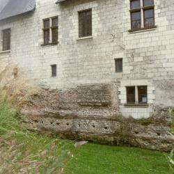 Site touristique enceinte gallo-romaine - 1 - Enceinte Comme Fondation De Maisons - 
