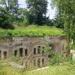 Fort De Conde Chivres Val