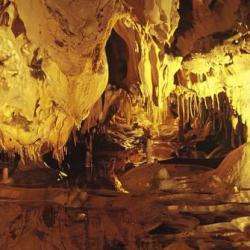 Grottes De Thouzon