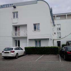 Hôtel et autre hébergement Hôtel Bugatti - 1 - 