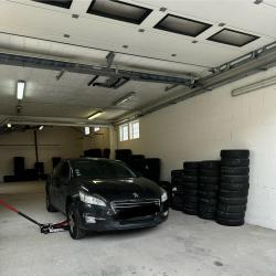 Garagiste et centre auto L'industrie du pneu - 1 - 