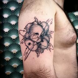 Tatouage et Piercing La 11e porte Tattoo Club  - 1 - 