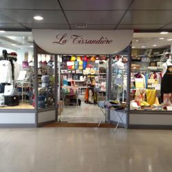Centres commerciaux et grands magasins La Tissandière La - 1 - 