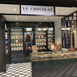 Le Chocolat Alain Ducasse, Corner Terminal Liaison B-d  Roissy En France