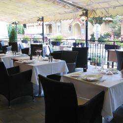 Restaurant Le Vivarais - 1 - Terrasse Couverte Du Restaurant - 