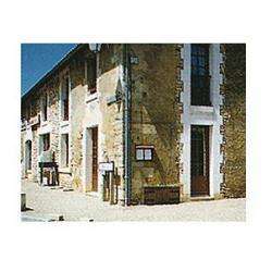 Hôtel et autre hébergement Mairie De Paussac-et-saint-vivien - 1 - 