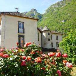 Maison De Retraite Villa Les Roses Ornolac Ussat Les Bains