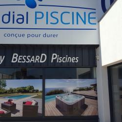 Installation et matériel de piscine Mondial Piscine by Bessard Piscines - 1 - 