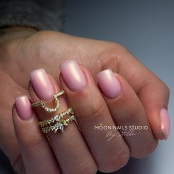 Moon Nails Studio By Stella Le Cannet