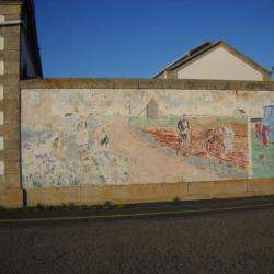 Site touristique Peintures sur le mur du phare d'Eckmühl - 1 - 