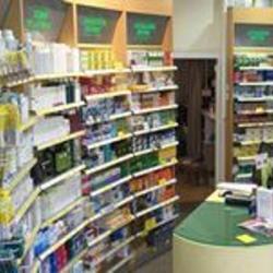 Centres commerciaux et grands magasins Pharmacie Du Prieuré - 1 - 