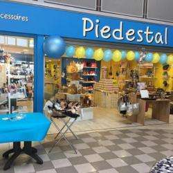 Centres commerciaux et grands magasins PIEDESTAL - 1 - 