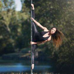 Ecole de Danse Pole Dance And Co - 1 - Crédit Photo : Page Facebook, Pole Dance And Co - 