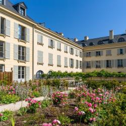 Agence immobilière Résidence Services Seniors Les Jardins d'Arcadie  Versailles Gibier - 1 - 