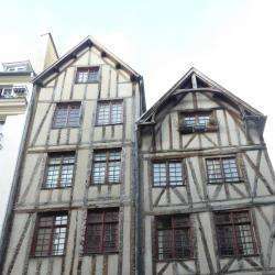 Site touristique Rue François Miron  - 1 - Deux Maisons à L'architecture Médiévale  - 
