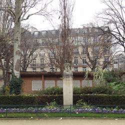 Square Des Missions-étrangères Paris