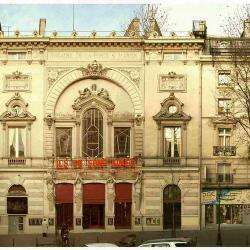 Theatre Porte Saint Martin Paris