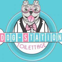 Salon de toilettage Toilettage Dog-Station - 1 - Salon De Toilettage Dog-station Paris 17 ème. Accessoires Alimentations Pour Chiens Et Chats. Promenade En Ville. - 