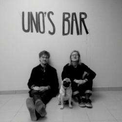 Uno's Bar