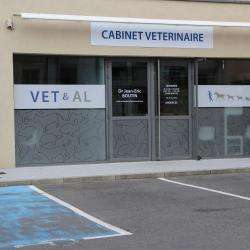 Vétérinaire Vet&Al - 1 - Entrée Du Cabinet Et Parkings Réservés à La Clientèle - 