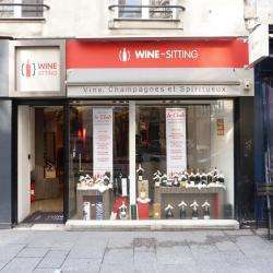 Wine-sitting Montmartre Paris