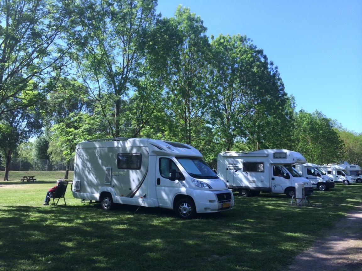 Camping-car Park Villefranche Sur Saône