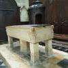 La Cuve Baptismale Du Xii° Siècle (?) Pour Certains pierre à Laver Les Morts (?)