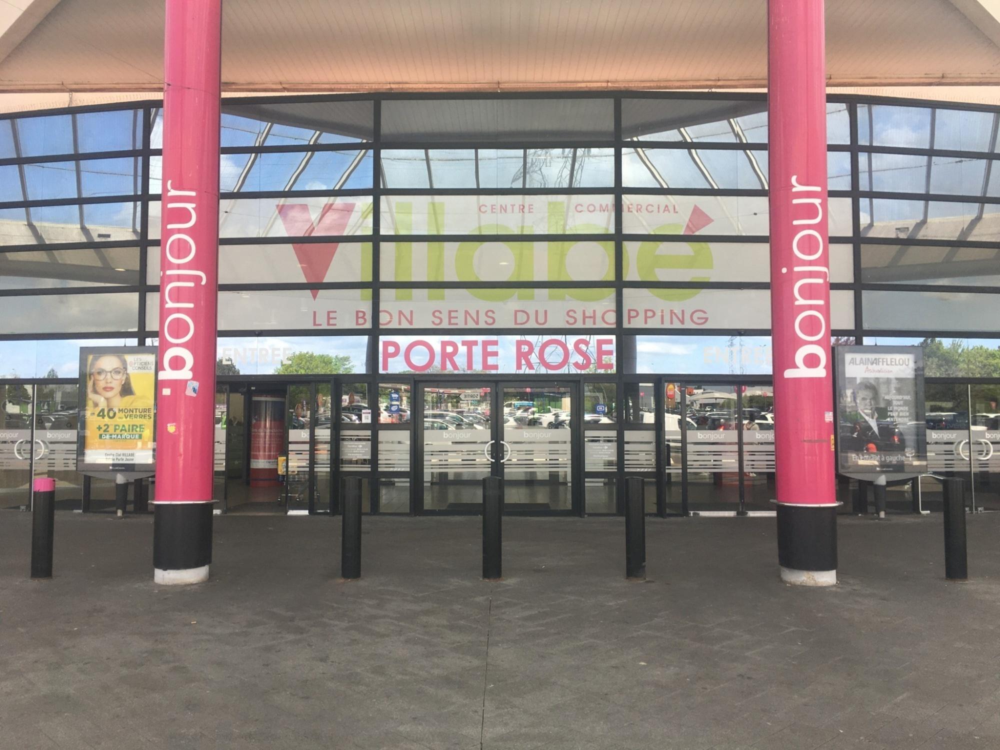 Centre Commercial Carrefour Villabé A6 Corbeil Essonnes