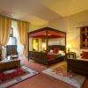 Hotel-chateaudesducs-chambrejuniorsuite-couiza-aude-payscathare