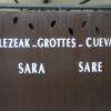 Les Grottes De Sare Sare