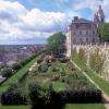 Terrasses,jardin & Roseraie De L'evêché Blois